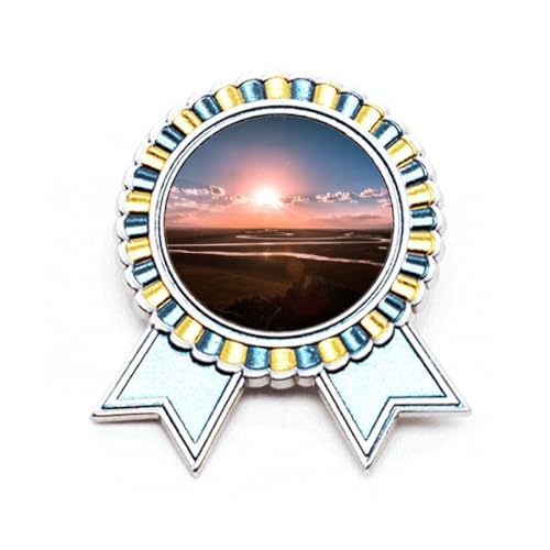 Broche nuages rouges Art déco M en métal : un bijou de créateur haute finition