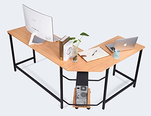 Scrivania ad angolo. 1.25m x 1.68m x 74cm Corner