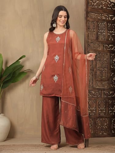 Image of Women's Floral Embroidered Silk Blend Kurta & Pant Set And Net Dupatta Ethnic Wear Salwar Suit Set (ES 2599)