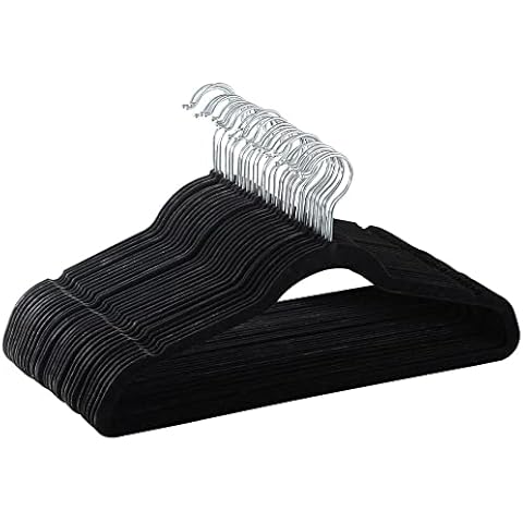 Yaheetech Velvet Suit Hangers with 360° Hook Cover