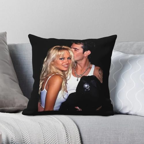 Pamela Anderson Tommy Lee Kissenbezug, Polyester-Leinen, Samt, bedruckt, Reißverschluss, dekorativer Bettkissenbezug für 25,58 EUR bei amazon.de Bild: Pamela Anderson Tommy Lee Kissenbezug, Polyester-Leinen, Samt, bedruckt, Reißverschluss, dekorativer Bettkissenbezug für 25,58 EUR bei amazon.de