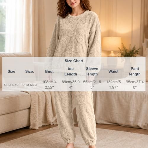 Piuwrlz Women's Heart Pattern Fleece Pajama Set - image 5