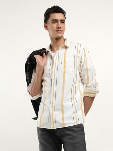 Image of Levi's Men Cotton Checkered Slim Fit Shirt