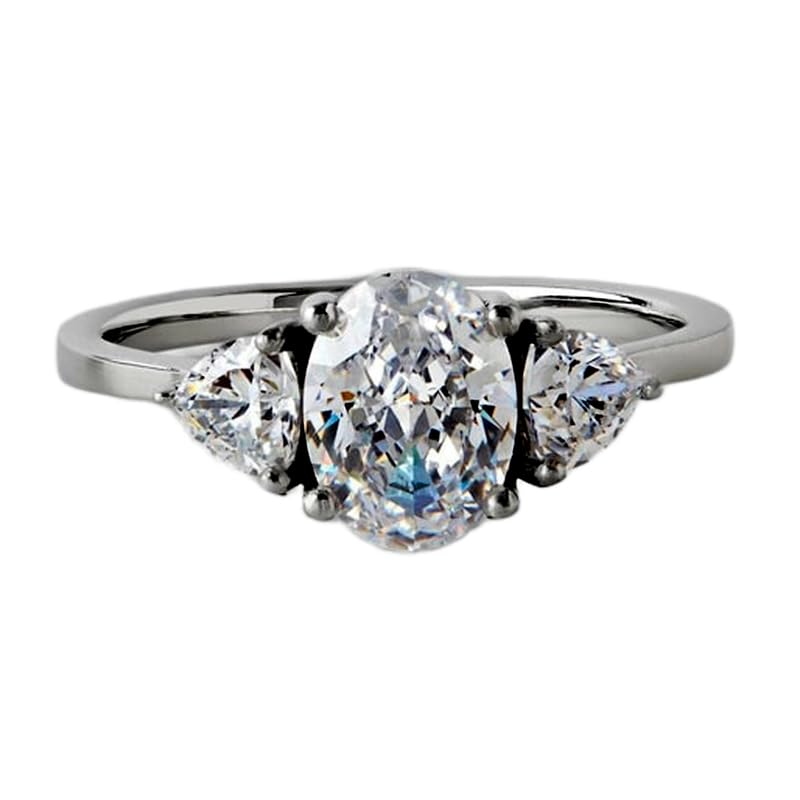 Bague imposante en argent idéale pour illuminer vos soirées et grands événements