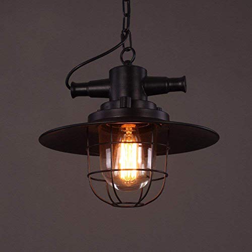 Luminaire suspendu extérieur résistant pour sublimer une terrasse sombre au style rétro