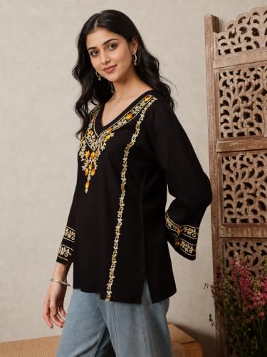 Image of QAZMI Women's Amina Kashmiri Embroidered V-Neck Short Kurti