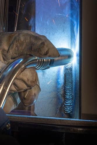 Torche MIG/MAG pour souder l'acier sans effort avec un câble flexible de 4M