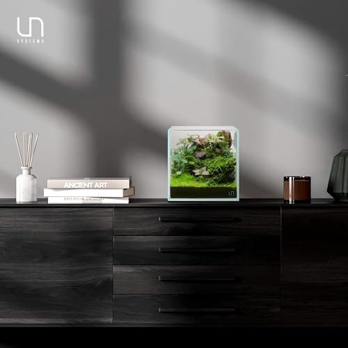 Image of UNS Ultra Clear Rimless Tank - 2.1GAL | 8L - 7.87x7.87x7.87 | 20x20x20 CM, 5mm Glass Thickness, Leveling Mat Included - Low Iron, High Clarity Fish Tank w / 45 Mitered Edge - [20C]