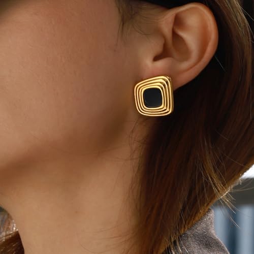 Chunky Gold Earrings for Women3
