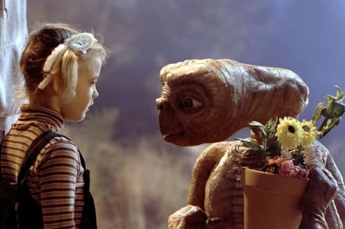 ART.COM Wall Photographic Print DREW BARRYMORE. E. T. THE EXTRA-TERRESTRIAL