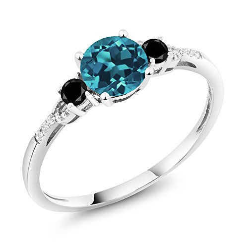 Gem Stone King 10K White Gold London Blue Topaz Black Diamond and White Diamond Accent 3-Stone Engagement Ring For Women (0.93 Cttw, Round 6MM, Gemstone November Birthstone)