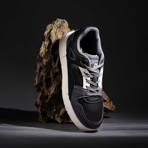 Image of WALKAROO Men's Lace Up Sports Sneakers SGE24007