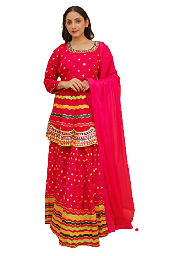 Tenue indienne lehenga choli en soie rose finitions paillettes coupe medium