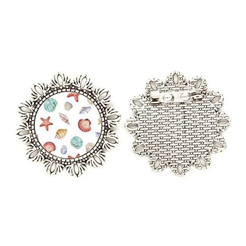 Broche de flores plateadas mediano con elegante diseño de vieira