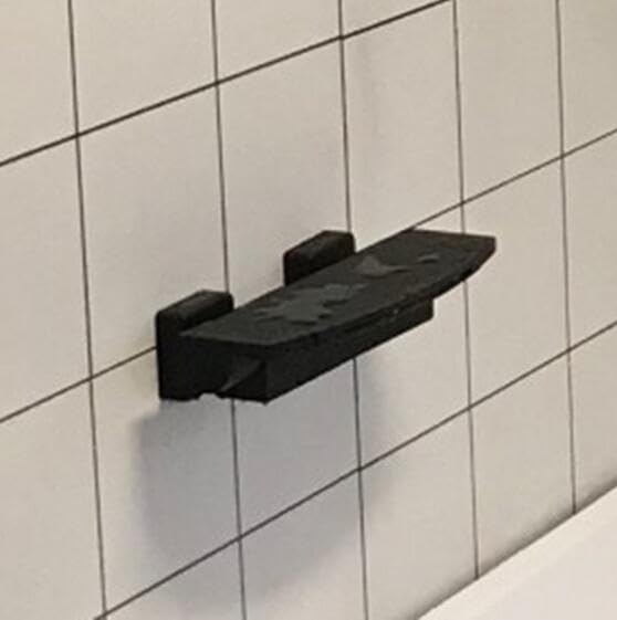 Mitigeur mural cascade noir en laiton pour baignoire et douche moderne