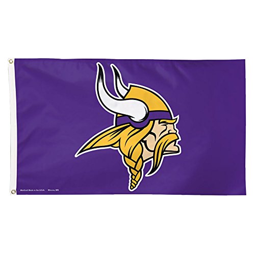 Drapeau NFL Deluxe aux finitions premium avec des œillets métalliques durables