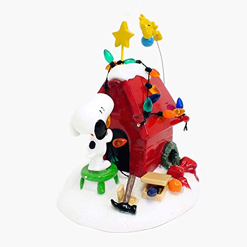 Department 56 Peanuts Decoration, Snoopy’s Dog House, Woodstock, Christmas Lights, 8", Red #TOP2