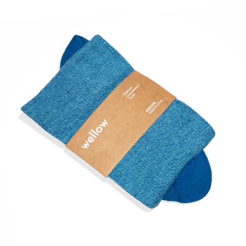 Image of Wellow Knee High Compression Socks for Men & Women, 18-25 mmHg