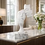 Base in Marmo Solida ed Elegante: la base in marmo bianco garantisce stabilità e aggiunge un tocco di pregio, rendendo la scultura non solo bella, ma anche robusta e duratura nel tempo.