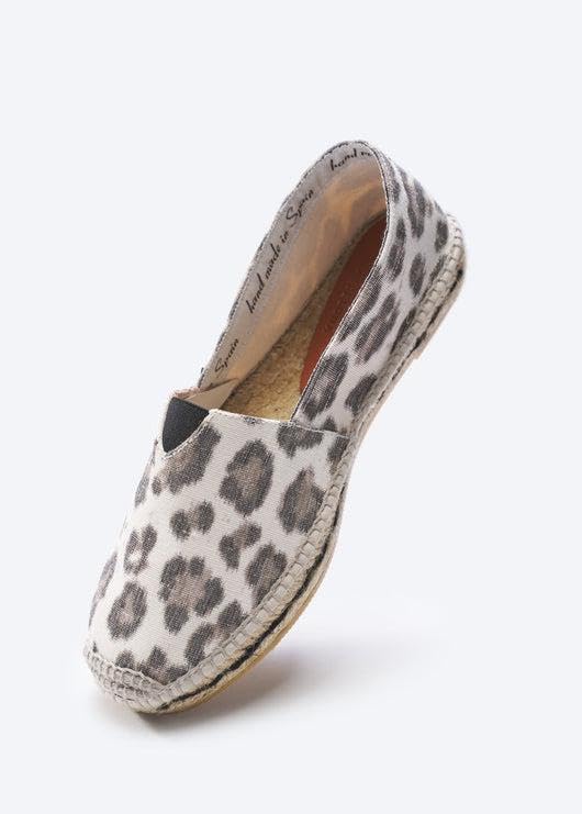 Image of VISCATA Barceloneta Espadrille Canvas Women's Flat Slip On Shoes Handmade in Spain Fashionable Organic Cotton Canvas Lightweight Material with 100% Natural Jute Midsole for All Casual Occasions