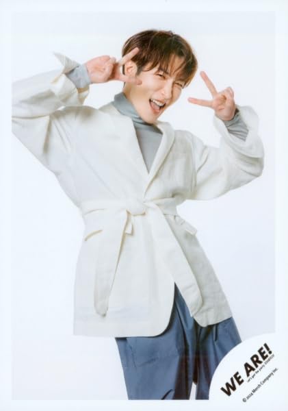 Amazon.co.jp: Snow Man 公式 生 写真（渡辺翔太）SM03324