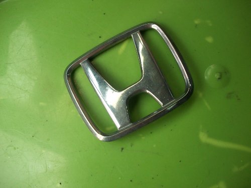 Honda Genuine 75700-SR3-000 Emblem