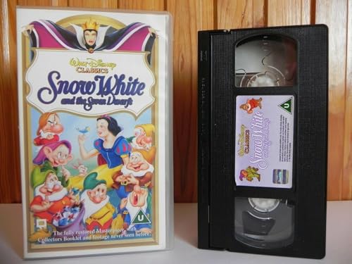 Snow White and the Seven Dwarfs [VHS]