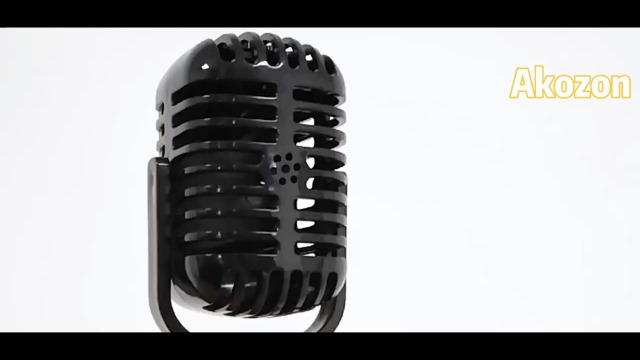 Micro en Plastique de Rétro Classique pour Costume Jouet Réaliste de Microphone Vintage pour Scène de Karaoké Pratique Accessoires Décoratifs Accessoire de Costume (Argent
