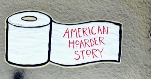 cani vecchissimi, e gigantesche stronze