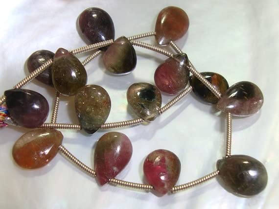Tourmaline briolette multicolore LKBEADS, la solution pour harmoniser vos créations de colliers - 2