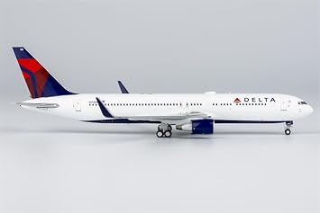 ACE HOBBY for NG Models for Delta Air Lines for Boeing 767-300ER/w N174DN with for PW4000 Engines 1400 Aircraft Pre-Built Model