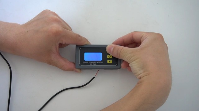 Batteriewächter 6–60V Mit LCD – Unterspannungsschutz & Abschaltung 30A Für Li-Ion Und Blei-Säure Batteriewächter 6–60V Mit LCD – Unterspannungsschutz & Abschaltung 30A Für Li-Ion Und Blei-Säure