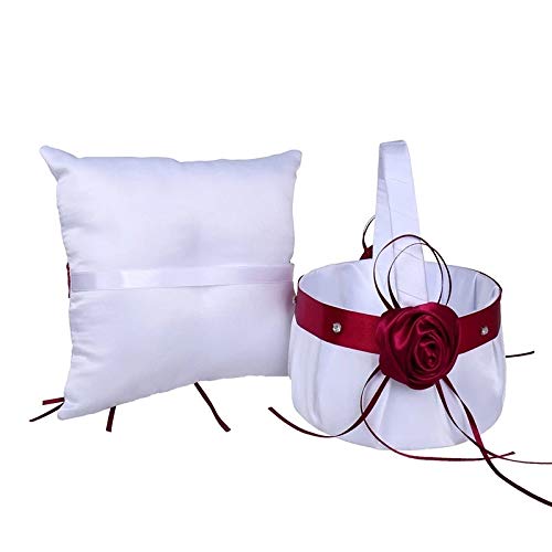 Coussin de bague de mariage romantique célébrant l'amour éternel