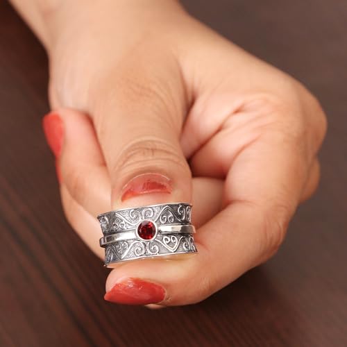 Bague de méditation argent et grenat pour canaliser l'anxiété