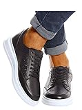 Passform: Aus qualitativ hochwertigem Material gefertigt, sitzt die Passform dieser stylischen Herren Schuhe wunderbar bequem an den Füßen.