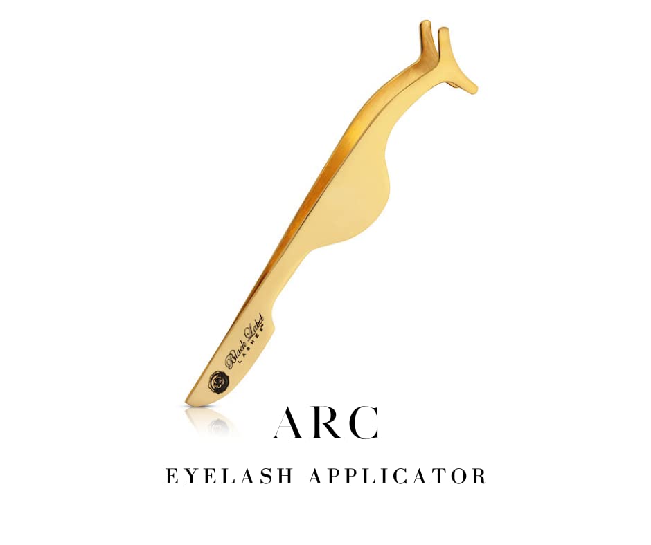 Miniatura 4 de The VALENTINE Beauty Bundle  de Black Label Lashes  incluye las pestañas CHARLEVOIX  las pestañas BLOOMFIELD  el aplicador de pestañas ARC  y la