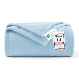 WAVVE Kuscheldecke Hellblau Decke – Flauschige Fleecedecke 150x200 cm, Warme Sofadecke und Wohndecke, Weicher Sofaüberwurf XL für Couch und Bett