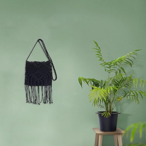 Women's Crochet Tassel Crossbody Bag Bohemian Handwoven Straw Shoulder Bag for Beach4
