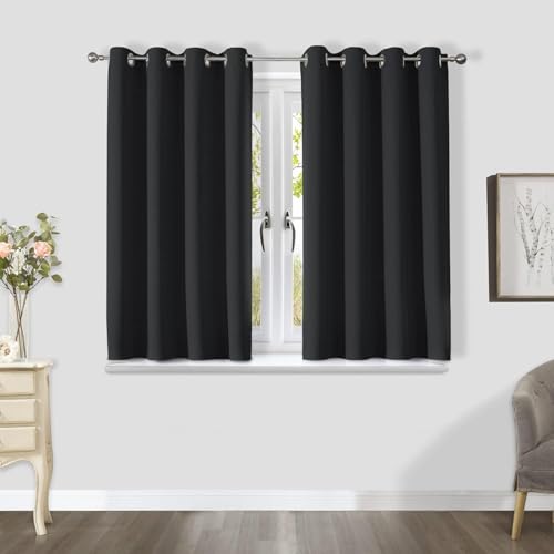 CUCRAF Verdunklungsvorhänge Thermovorhang Kälteschutz 2er Set H160 x B117cm Vorhänge mit Ösen Schwarz Vorhang Blickdicht Weich und… – Ansicht 1