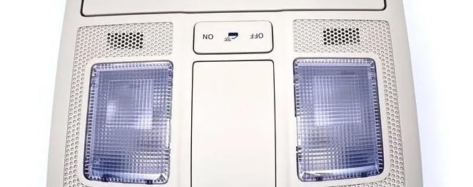Luz de techo delantera Mazda para reparar fallo en interruptor de techo corredizo 2