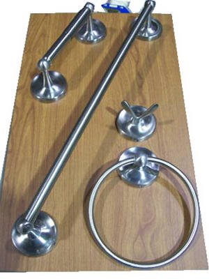 Homewerks WorldwidePOGPODTV101 BayPointe Nickle Round Bath Board Display