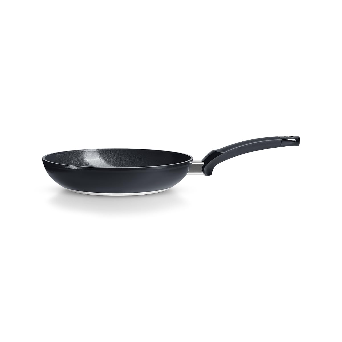 Fissler Ceratal Classic Pfanne (Ø 24 cm, Orbit Black) – Keramikpfanne hergestellt ohne PFAS/PTFE, antihaftend, Aluminium, ergonomischer Griff, induktionsgeeignet, Made in Germany