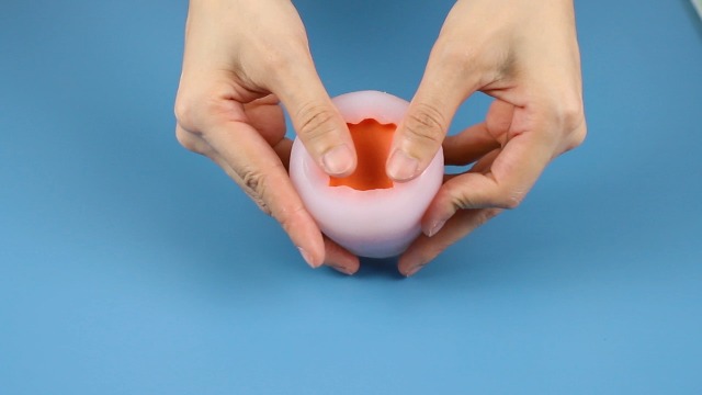 MENNYO Mica Powder 30 Colors- Epoxy Resin Pigments,Soap Dye Powder (Total 150g/5.3oz), Natural Pigments Glitter for Soap Making, Bath Bomb,Cosmetic Eyeshadow, Makeup, Nail Polish, Slime, Paint