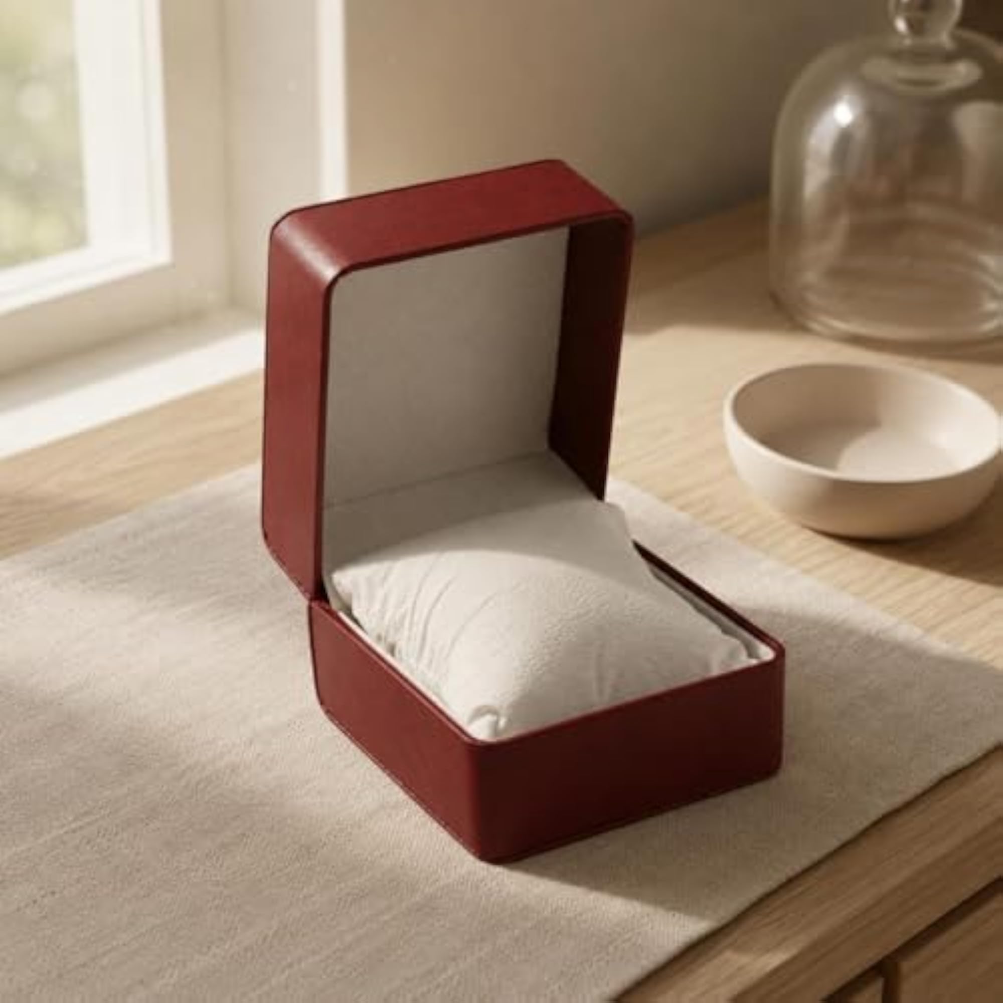 Single PU Leather Watch Box with Cushioned Interior