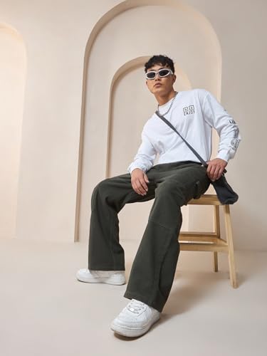 Image of Bewakoof Men Mid Rise Denim Solid Straight Fit Jeans|Straight Fit Jeans - Regular Fit | Classic Denim Pants | Everyday Casual