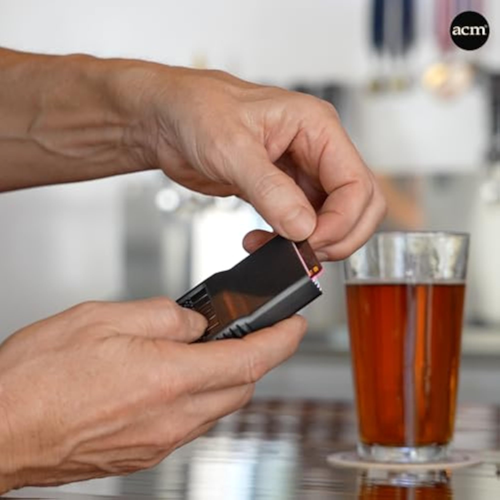 2.0 RFID Blocking Wallet for Men with Money Clip