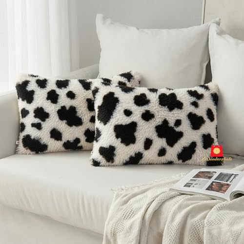 Image of Fur Cushion Covers (Black and White /, 17 x 24 /)