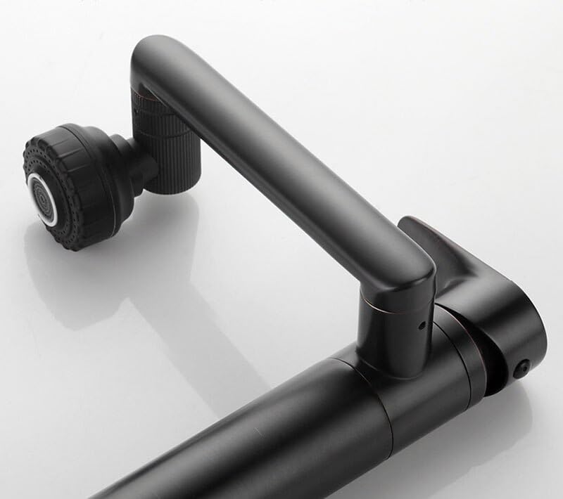 Robinet d'eau rotatif design pour simplifier la routine matinale en famille
