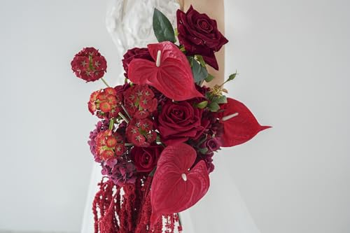 Ramo de boda boho asimétrico con rosas rojas y amaranto miniatura 3