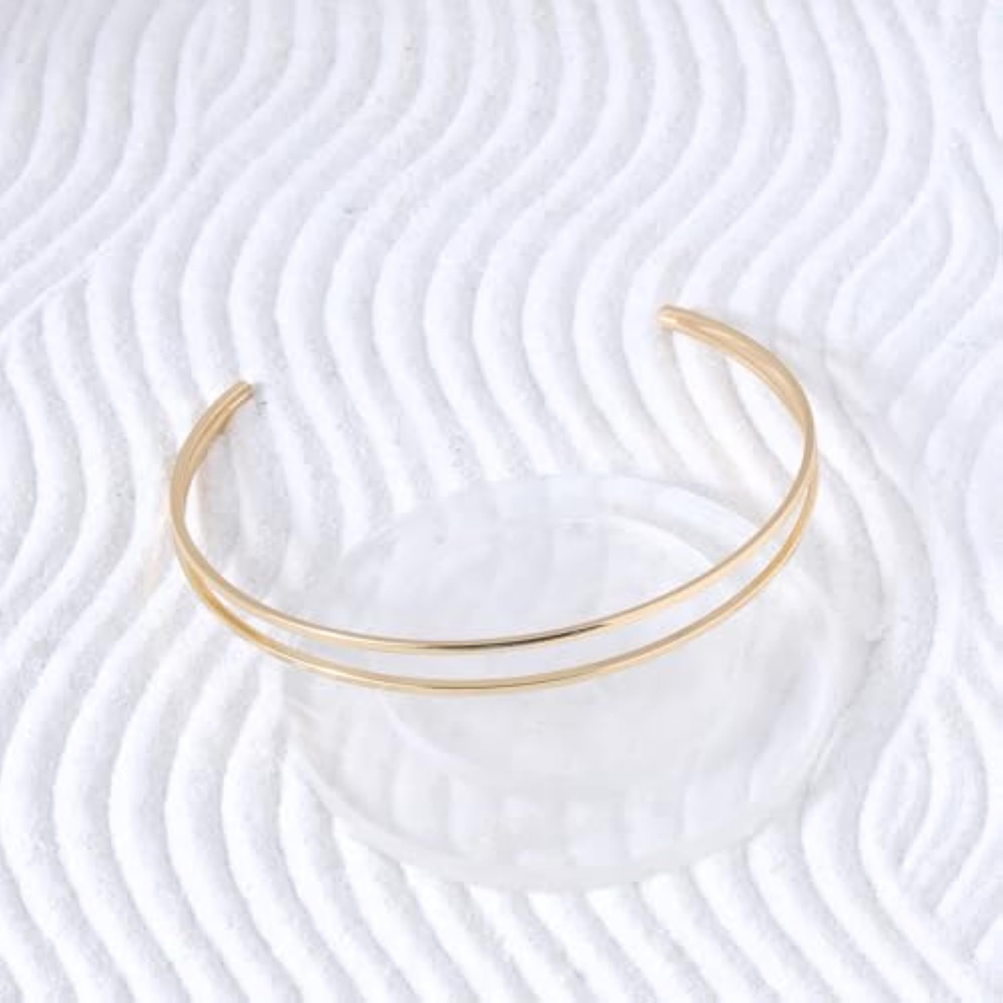 Women's Iliada Gold Armlet, Elegant Statement Piece